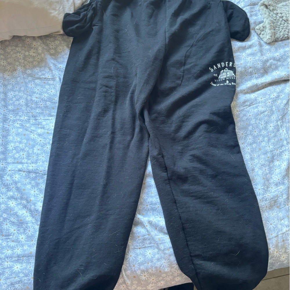 Sweat pants jogger type bottoms hocus pocus theme